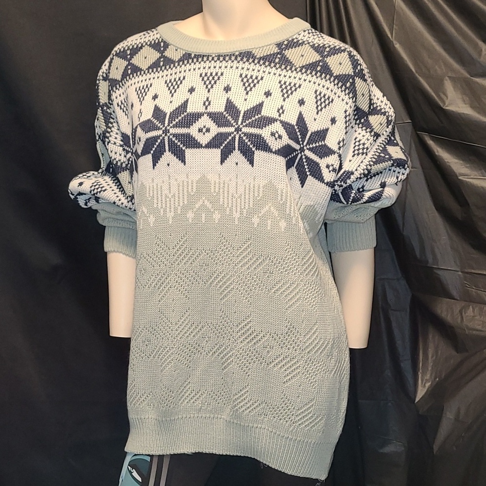 VINTAGE FINE LINE GRANDPA SWEATER WINTER THEMED Ptp: 24"